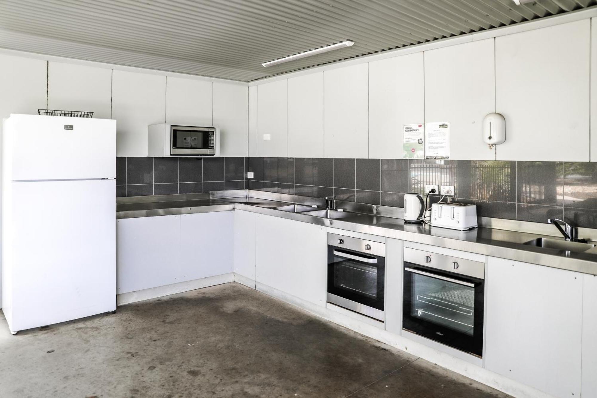 Discovery Parks - Moama Waters Екстер'єр фото