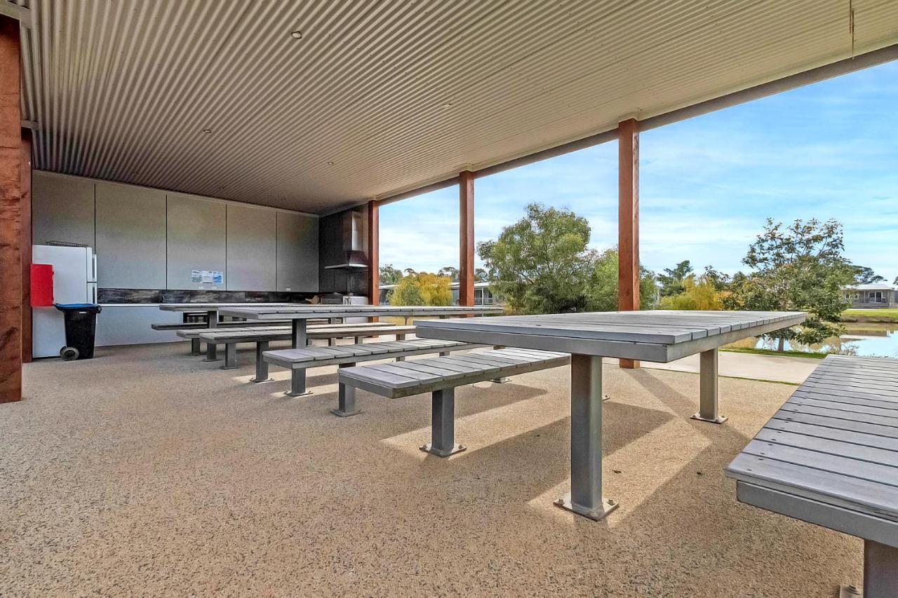 Discovery Parks - Moama Waters Екстер'єр фото