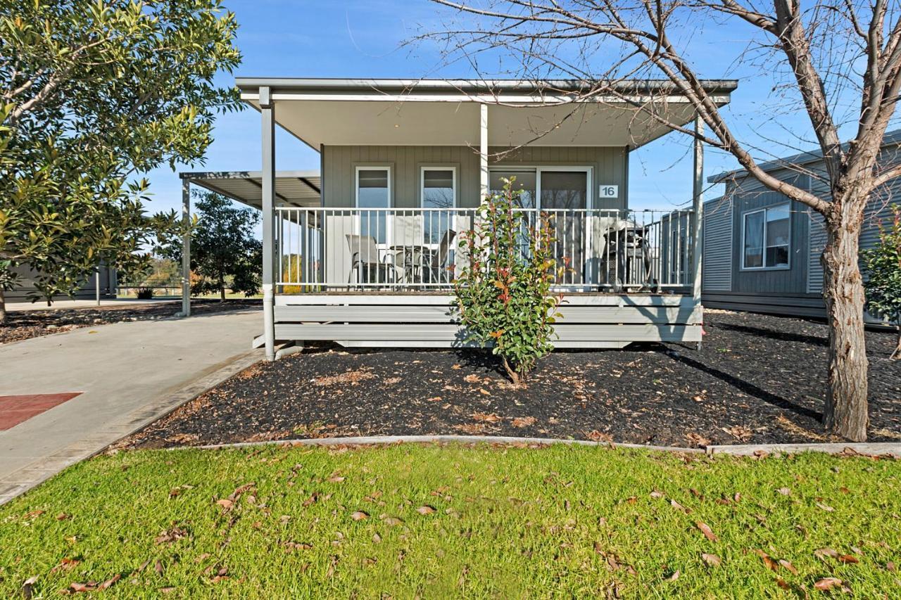 Discovery Parks - Moama Waters Екстер'єр фото